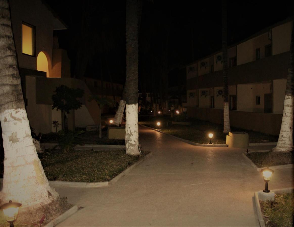 Badala Park Hotel Kotu Exterior foto