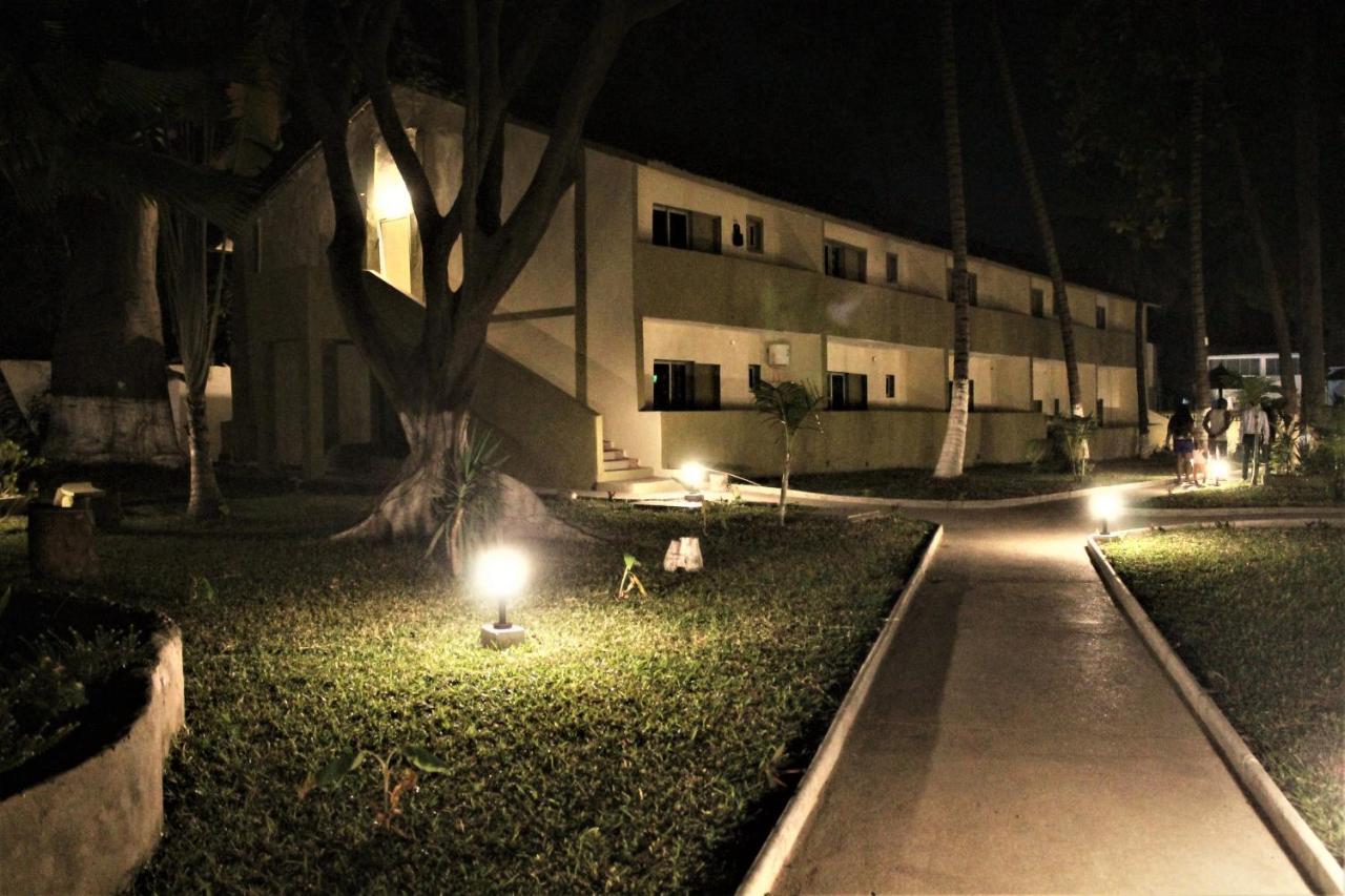 Badala Park Hotel Kotu Exterior foto