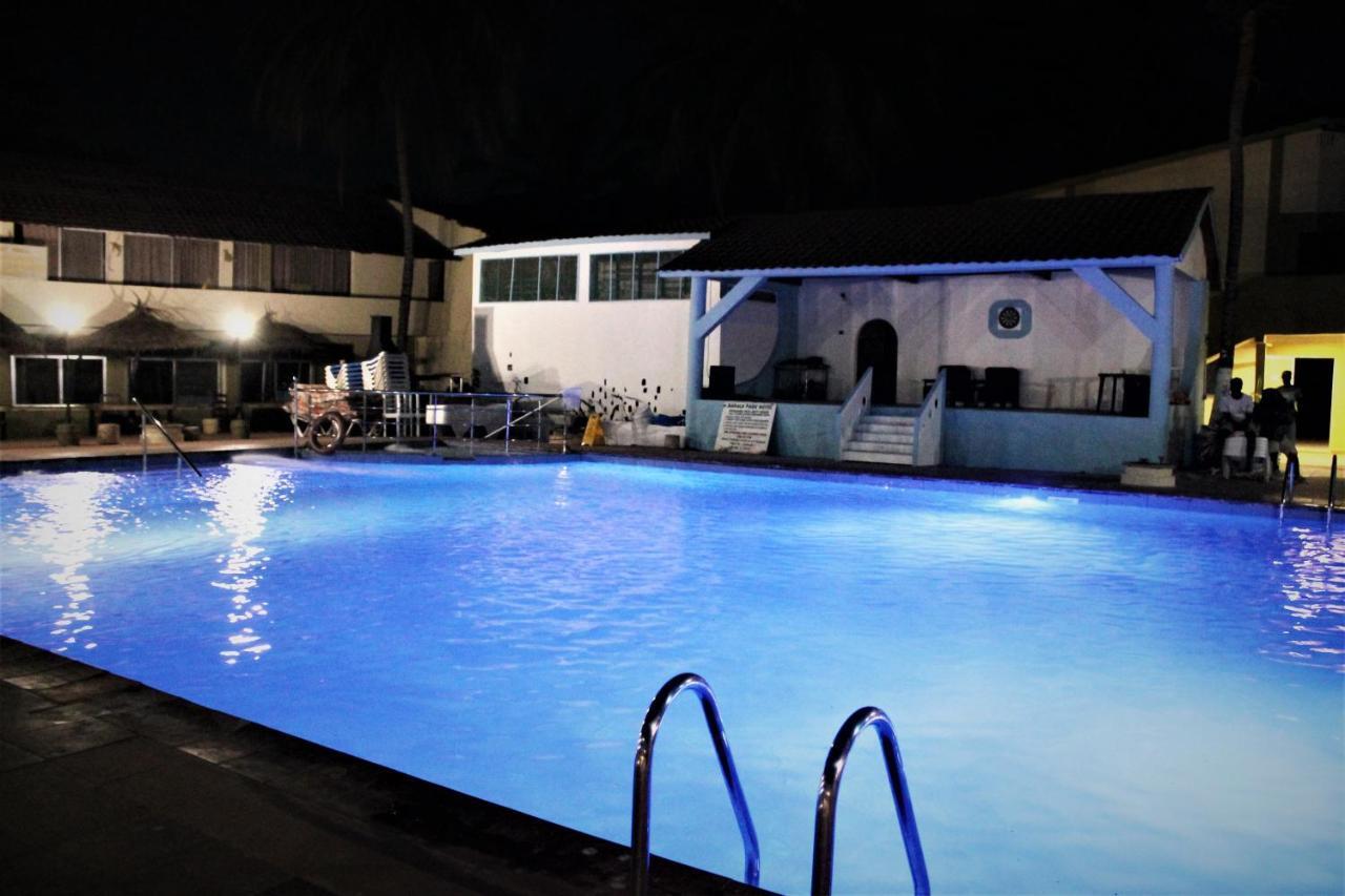Badala Park Hotel Kotu Exterior foto